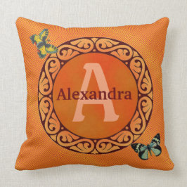 Almofada Personalize estas laranja e borboleta