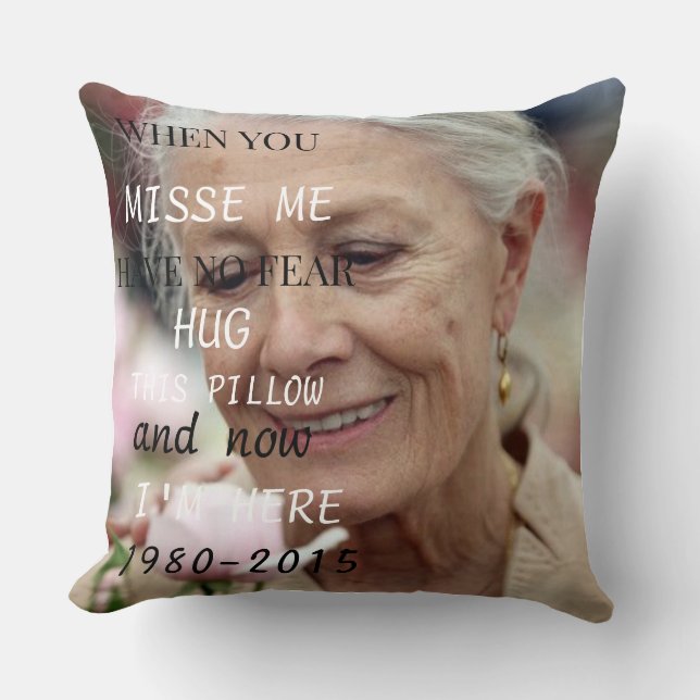 Almofada “Personalized Grandma Memorial Pillow (Frente)