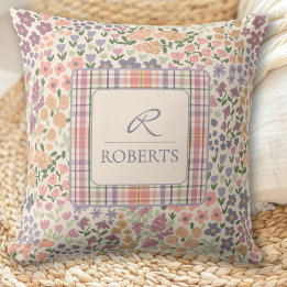 Almofada Personalized Patchwork Floral & Plaid Throw Pillow
