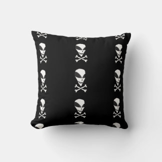 Almofada Pillow - Area 51 Skull & Crossbones