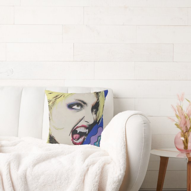 Almofada Pintura 'Beije Forte' em uma  (Sofá)