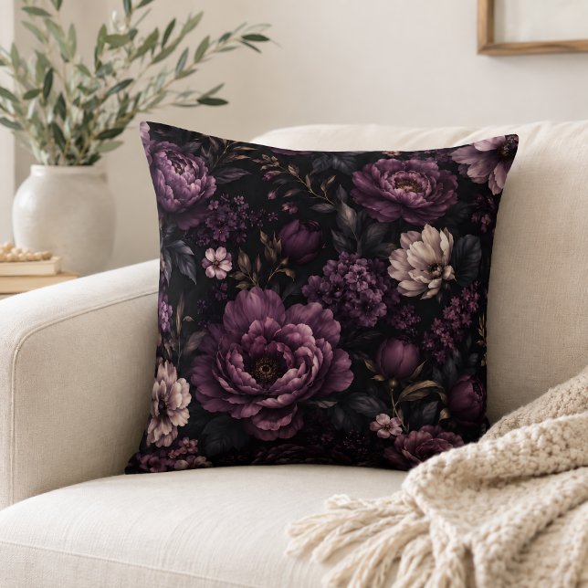 Almofada Plum Noir Floral (Criador carregado)