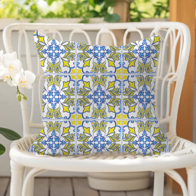 Almofada Portuguese Tile Pattern Yellow White Blue (Criador carregado)