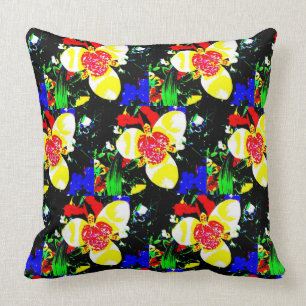 Almofada preto incomum com padrão de flores amarelas e ver