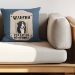 Almofada Procurado Por Comer Foto Personalizada De Cão De T<br><div class="desc">Este travesseiro decorativo divertido está pronto para ser personalizado com uma foto do seu cachorro (ou qualquer outro animal de estimação) e está no estilo do antigo poster ocidental desejado com o texto WANTED FOR EATING HOMEWORK.</div>