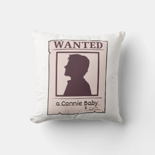 Almofada Procurado: Um Design de Poster Connie Bby Popula