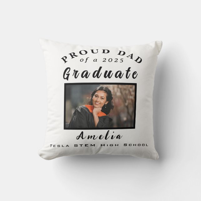 Almofada Proud Dad Graduation 2025 Custom Photo Gift  (Frente)