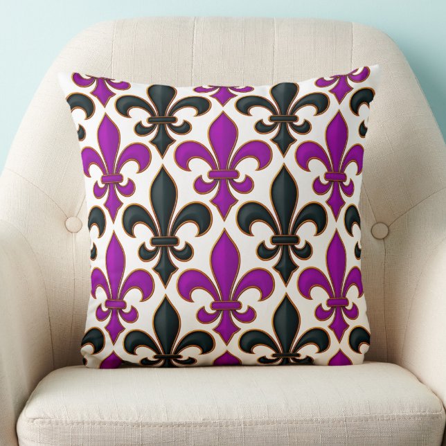 Almofada Purple Black Baroque Fleur-de-lis Pattern Design  (Criador carregado)