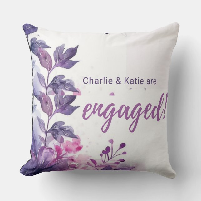 Almofada Purple Floral Personalized Engagement Throw Pillow (Frente)