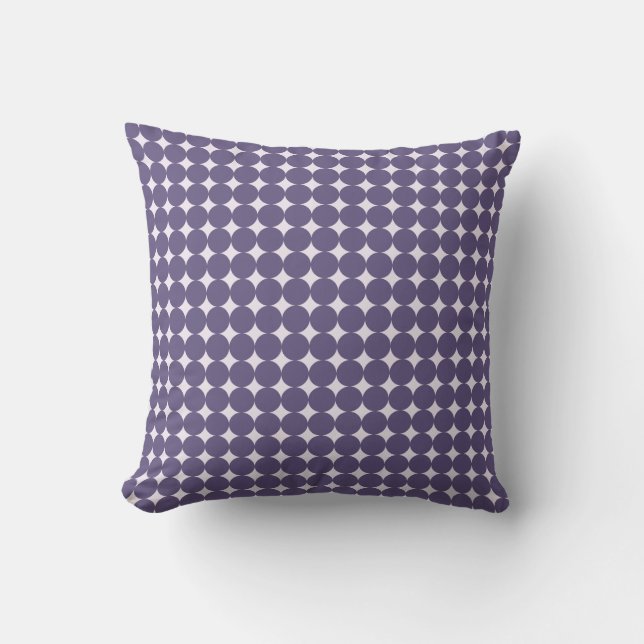 Almofada Purple Polka Dot Nursery Throw Pillow (Frente)