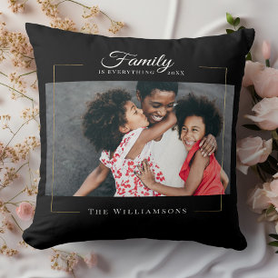 Almofada Quadro Moderno Família é TUDO Dourado Foto