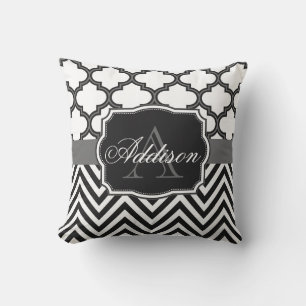 Almofada Quatrefoil Chevron Monograma