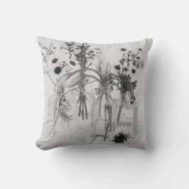 Almofada Quatro Frascos E Flores Brancas