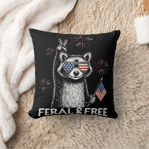 Almofada Raccoon Peace Out America 4 de julho