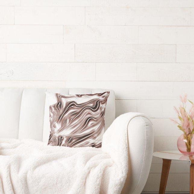 Almofada Rastreios longos e castanhos brilhantes sobre fund (Sofá)