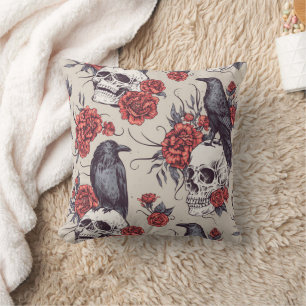 Almofada Raven Skulls Roses