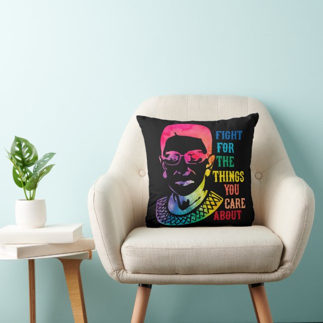 Almofada RBG Luta Pelas Coisas Que Você Se Importa (Cadeira)