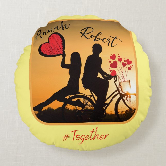 Almofada Redonda Amor sempre romântico (Frente)