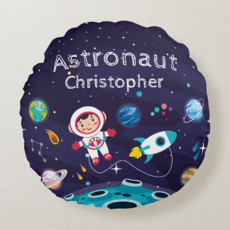 Almofada Redonda Astronaut child on the moon, monogrammed name