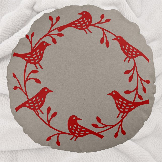 Almofada Redonda Aves escandinavas com coroa (Red Scandinavian bird wreath festive round pillow)