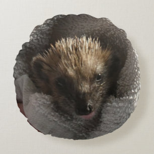 Almofada Redonda Baby Hedgehog em Travesseiro redondo em branco