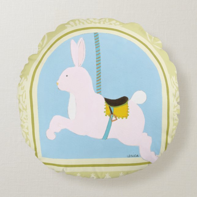 Almofada Redonda Coelho Carousel de June Erica Vess (Frente)