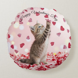 Almofada Redonda Cute Kitten Catching Valentine Heart Petals