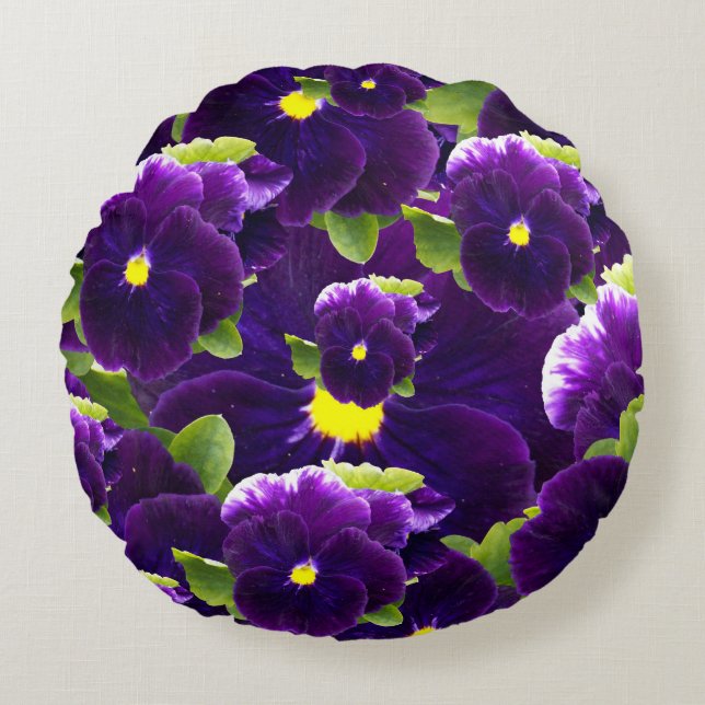 Almofada Redonda Deep Purple Pansy Clusters: Beleza Majestosa (Frente)