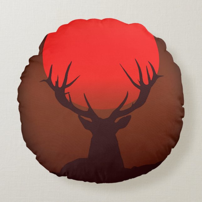 Almofada Redonda Deer Silhouette with Fiery Red Sunset (Frente)