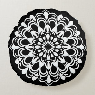 Almofada Redonda Desenho de Mandala Preto e Branco