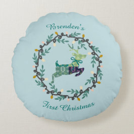 Almofada Redonda First Christmas Deer with Wreath Teal Customize