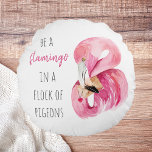 Almofada Redonda Flamingo, Cor de Água Rosa Moderna, Com Citação<br><div class="desc">Flamingo,  Cor de Água Rosa Moderna,  Com Citação</div>