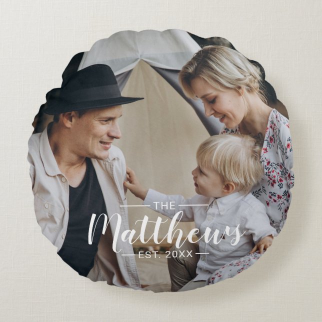 Almofada Redonda Foto personalizada com nome de família e ano estab (Frente)