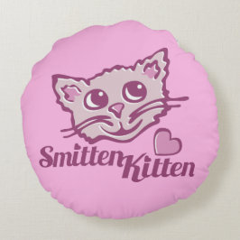 Almofada Redonda Gato sorrateiro gatinho encara coração travesseiro