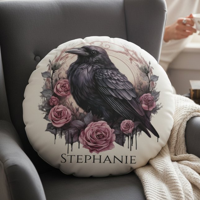 Almofada Redonda Gothic Raven & Roses – Personalized Cozy Mystical (Gothic Raven & Roses – Personalized Cozy Mystic pillow)
