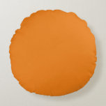 Almofada Redonda Laranja Sólido<br><div class="desc">Uma cor laranja quente com um modelo de texto vazio em três linhas. Clique em personalizar para adicionar palavras curtas ou nomes, ou comprar-os como são, como uma cor sólida correspondente. Se você quer que a palavra esteja no meio, por favor deixe a primeira linha vazia, então escreva a palavra....</div>