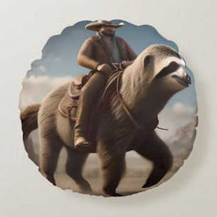 Almofada Redonda "Maravilhas do Oeste Selvagem: Cowboy Andando um C