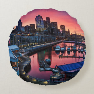 Almofada Redonda Nascer do sol no cais 66 que olha para baixo no