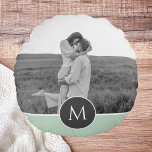 Almofada Redonda Nome e Foto Personalizados da Casa Pastel Minimali<br><div class="desc">Nome e Foto Personalizados da Casa Pastel Minimalista</div>