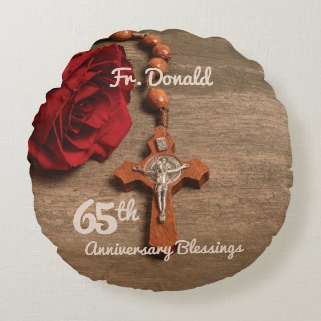 Almofada Redonda Ordenação do Padre 65º Rosa e Rosary (Frente)