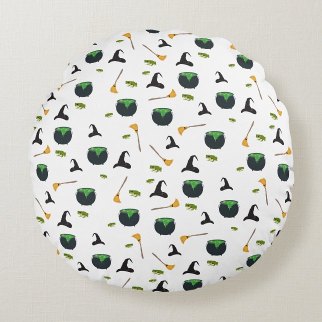 Almofada Redonda Padrão de Halloween da Bruxa Broom Caldron (Frente)