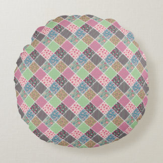 Almofada Redonda Pastel Floral Quilt Squares