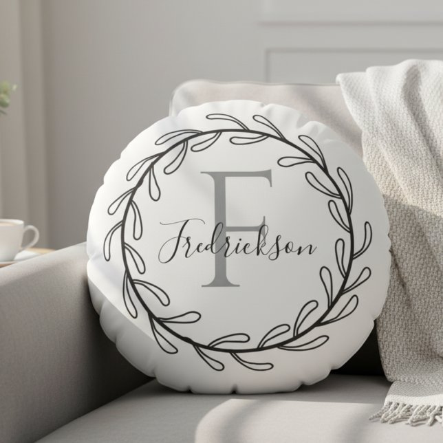 Almofada Redonda Realtor Closing Gift Wreath Monogram Round Pillow (Realtor Closing Gift Wreath Monogram Round Pillow)