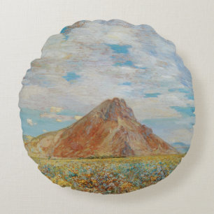 Almofada Redonda Sand Springs Butte por Childe Hassam, Arte Antigo