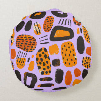 Almofada Redonda "Savanna Pop: Tribal Vibes em Laranja e Negro"