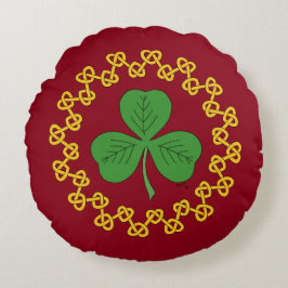 Almofada Redonda Shamrock and Knotwork on Red