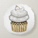 Almofada Redonda Sweet Engagement Cupcake<br><div class="desc">Original art by Thedustyphoenix.com</div>