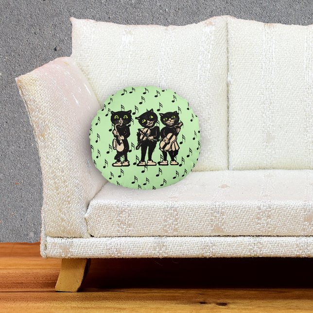 Almofada Redonda Vintage Musical Black Cats (Three black cat musicians playing instruments black music notes on green decorative round pillow.)