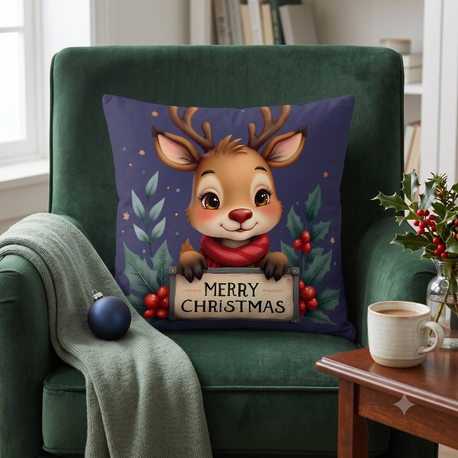Almofada Rena de Natal Fofa com Azevinho e Placa (Cute Christmas Reindeer with Holly and Sign Throw Pillow)