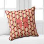 Almofada Retro Colorido do Groovy<br><div class="desc">Seu monograma e primeiro nome destacam um padrão de onda colorida retrógrado em uma paleta colorida,  este travesseiro decorativo é divertido para você,  seus filhos,  dormitórios universitários ou dar como presente. (Você pode remover o monograma e o primeiro nome,  apenas deixar o vazio de personalização.)</div>